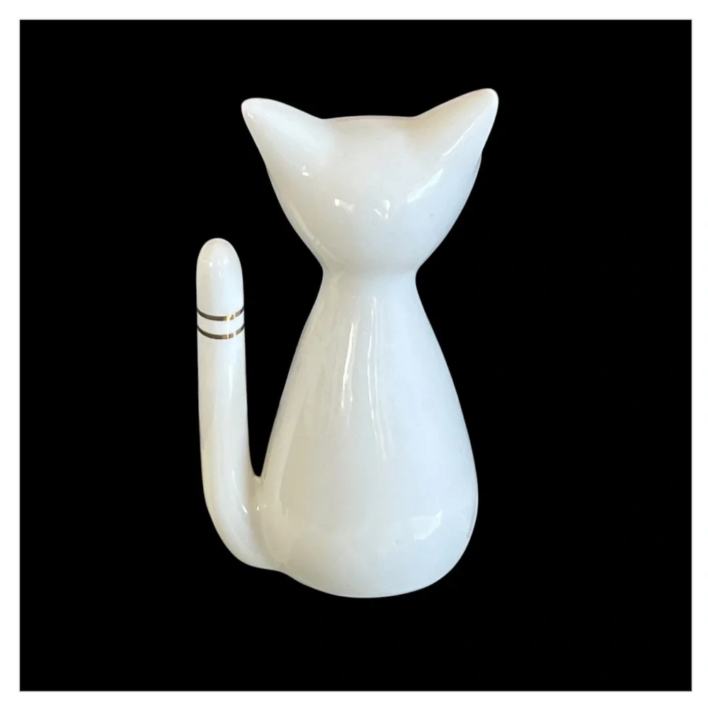 Cat Ring Holder Jewelry Organizer Ceramic Figurine White Metallic Speckle Fleck